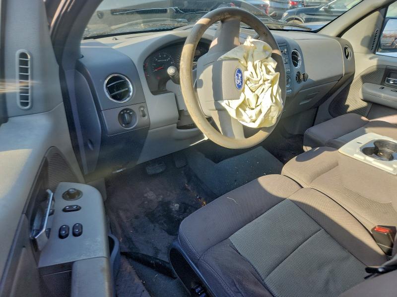 Photo 8 from auction – 2005 FORD F150 with VIN 1FTRF12W05NA90614