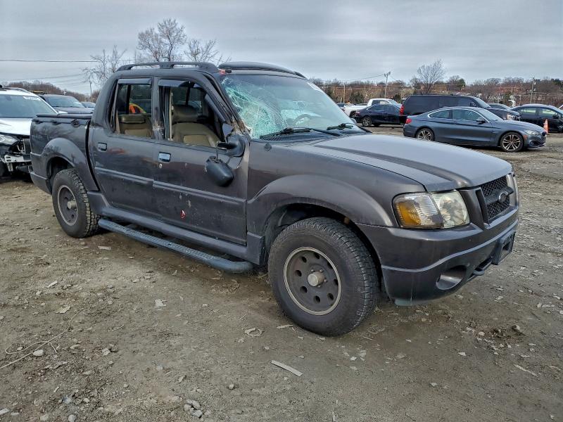 Photo 4 from auction – 2005 FORD EXPLORER S with VIN 1FMZU77K95UA94855