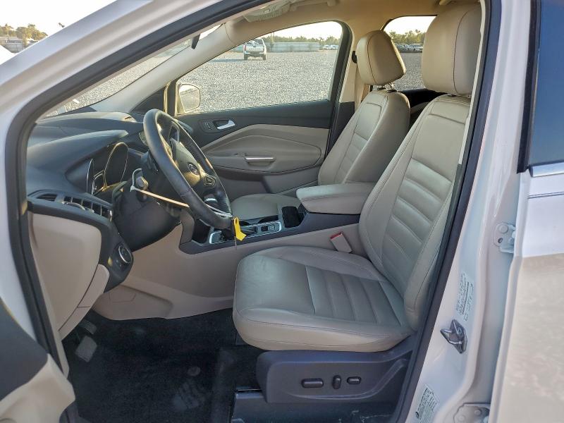 Photo 7 from auction – 2017 FORD ESCAPE SE with VIN 1FMCU0GD5HUD04810