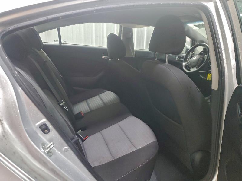 Photo 10 from auction – 2014 KIA FORTE EX with VIN KNAFX4A80E5207223