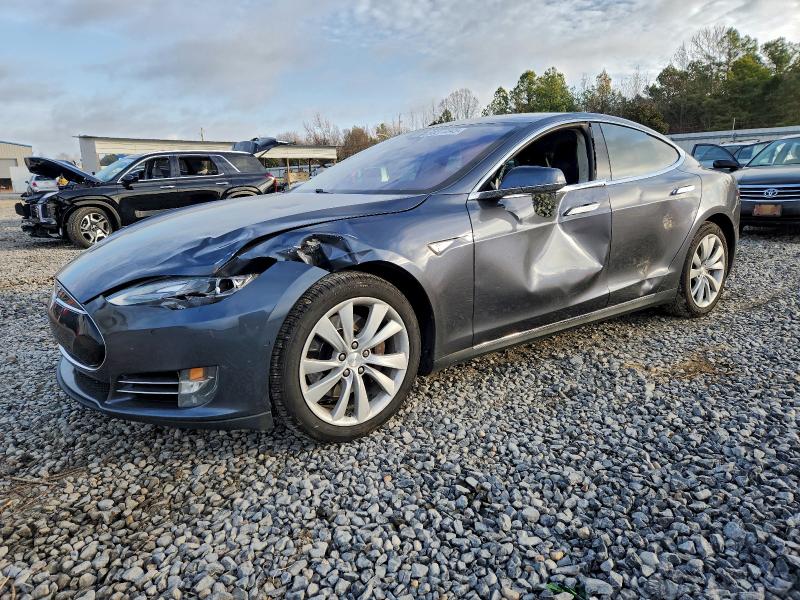 TESLA MODEL S 2014 with VIN 5YJSA1H18EFP62235 - Photo from auction