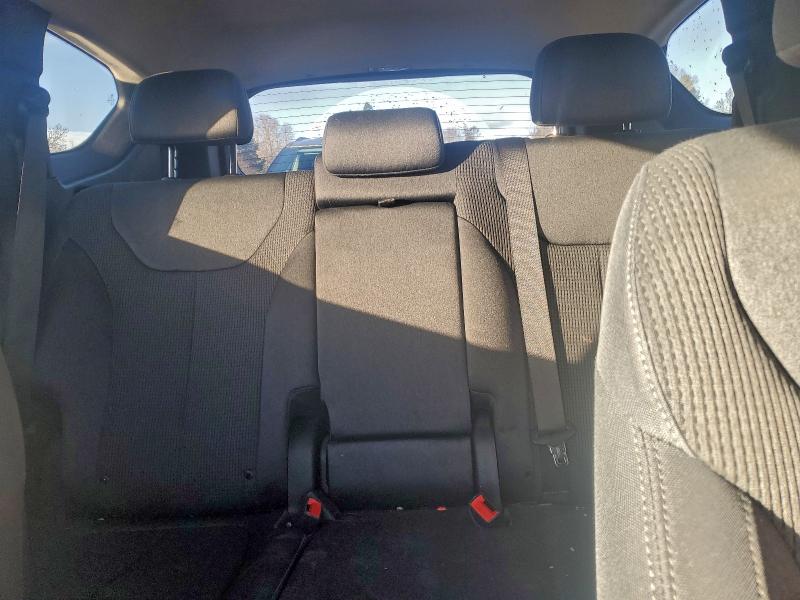 Photo 10 from auction – 2019 HYUNDAI SANTA FE S with VIN 5NMS2CAD3KH013026