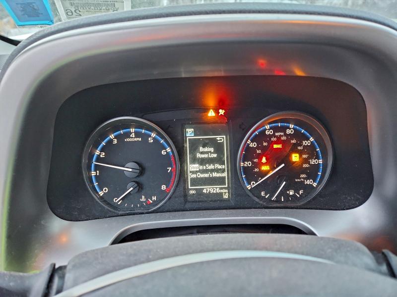 Photo 9 from auction – 2017 TOYOTA RAV4 LE with VIN JTMBFREV4HJ701145