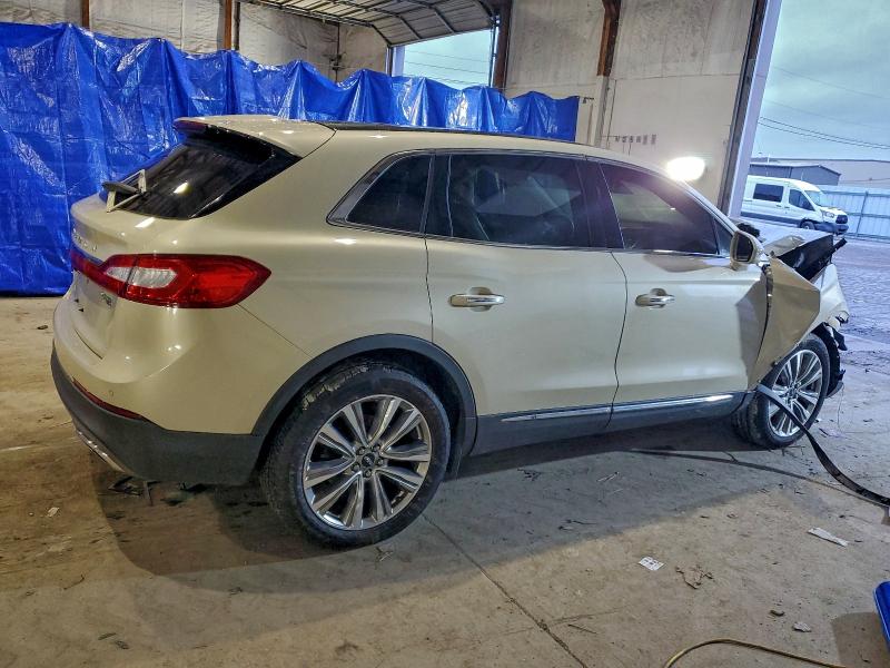 Photo 3 from auction – 2016 LINCOLN MKX RESERV with VIN 2LMTJ8LP2GBL63121