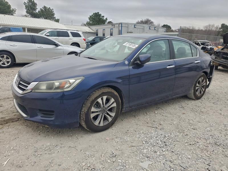HONDA ACCORD LX 2015 with VIN 1HGCR2F39FA101025 - Photo from auction