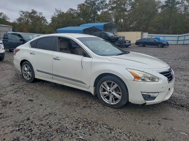 Photo 4 from auction – 2015 NISSAN ALTIMA 2.5 with VIN 1N4AL3AP1FC178621