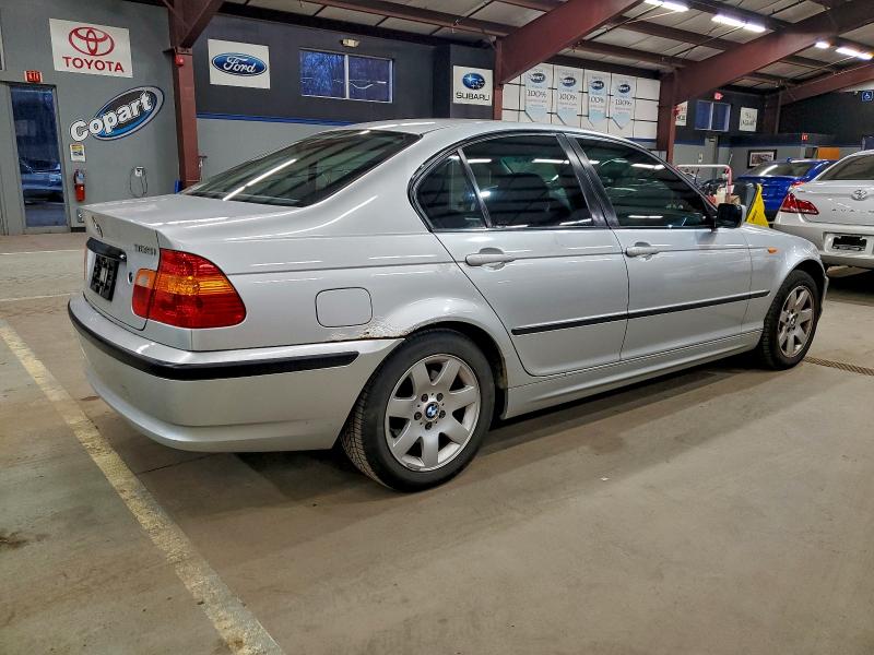 Photo 3 from auction – 2003 BMW 325 I with VIN WBAEV33453KL59969