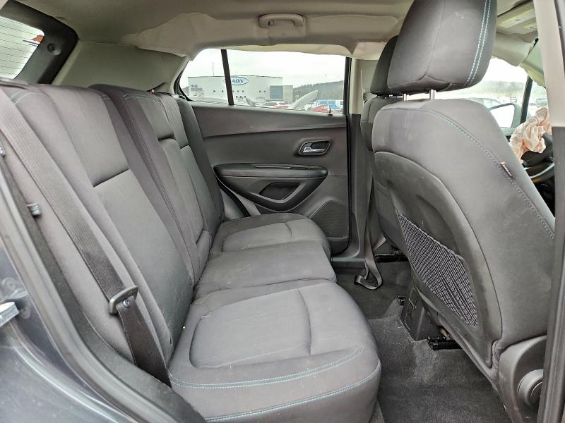 Photo 11 from auction – 2016 CHEVROLET TRAX with VIN 3GNCJLSB3GL247429
