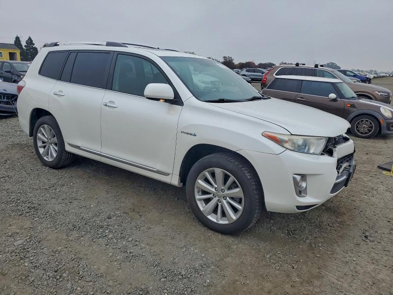 Photo 4 from auction – 2011 TOYOTA HIGHLANDER with VIN JTEDC3EH4B2000580