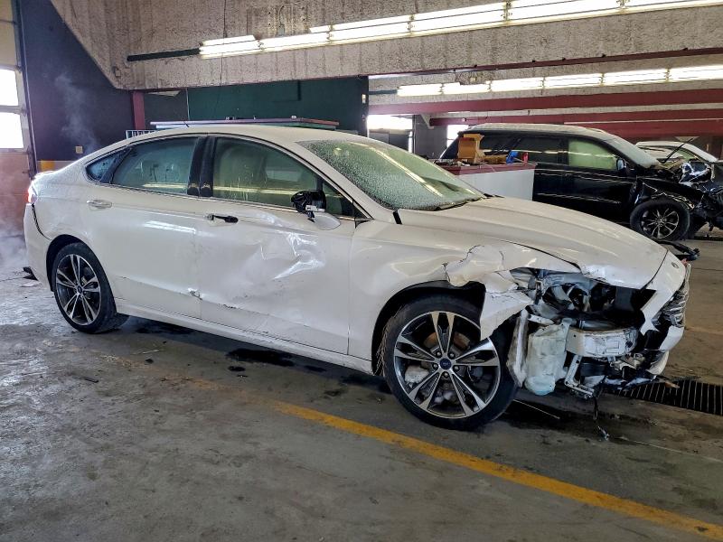 Photo 4 from auction – 2017 FORD FUSION TIT with VIN 3FA6P0D91HR271441