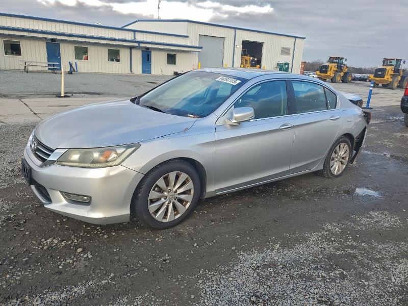 HONDA ACCORD EX 2013 with VIN 1HGCR2F70DA257745 - Photo from auction