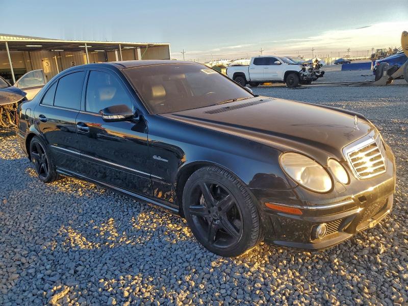Photo 4 from auction – 2008 MERCEDES-BENZ E with VIN WDBUF77X08B255080