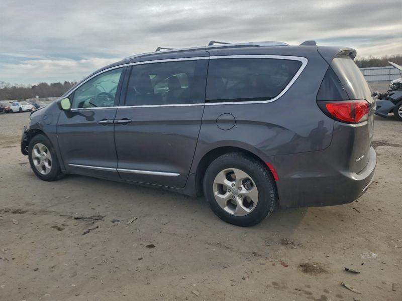 Photo 2 from auction – 2019 CHRYSLER PACIFICA H with VIN 2C4RC1L77KR653527