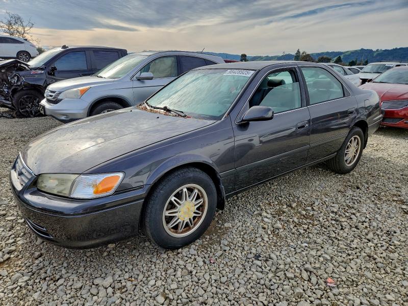 TOYOTA CAMRY CE 2000 with VIN JT2BF22K7Y0260191 - Photo from auction