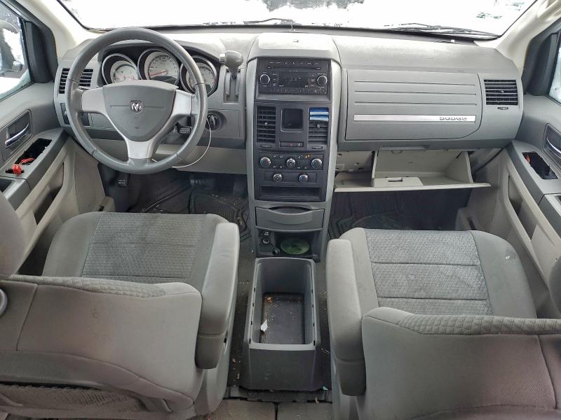 Photo 8 from auction – 2010 DODGE GRAND CARA with VIN 2D4RN3D11AR335534