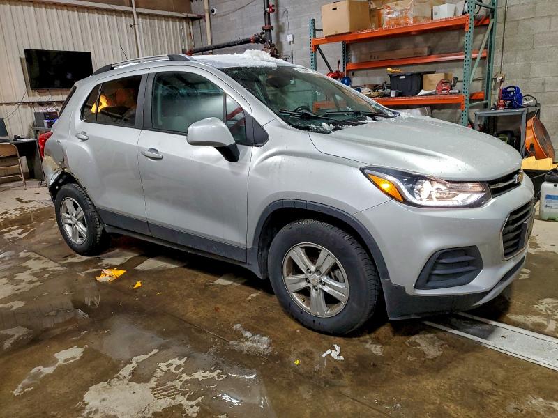 Photo 4 from auction – 2021 CHEVROLET TRAX 1LT with VIN KL7CJLSB8MB345505