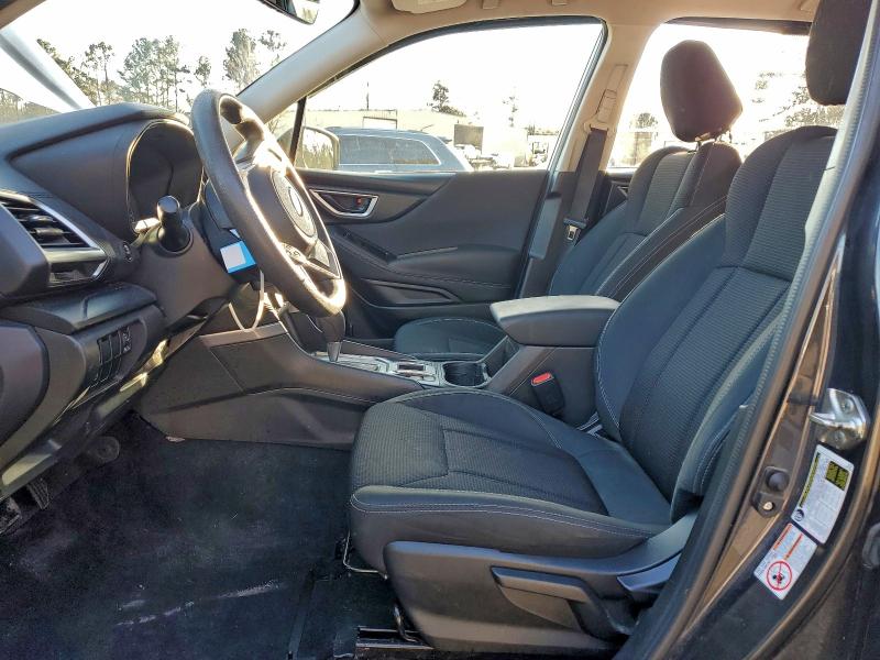 Photo 7 from auction – 2019 SUBARU FORESTER with VIN JF2SKACC2KH443092