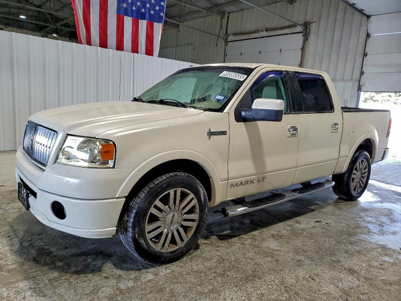 LINCOLN MARK LT 2007 with VIN 5LTPW16577FJ04821 - Photo from auction