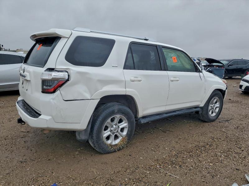 Photo 3 from auction – 2016 TOYOTA 4RUNNER SR with VIN JTEZU5JR7G5129769