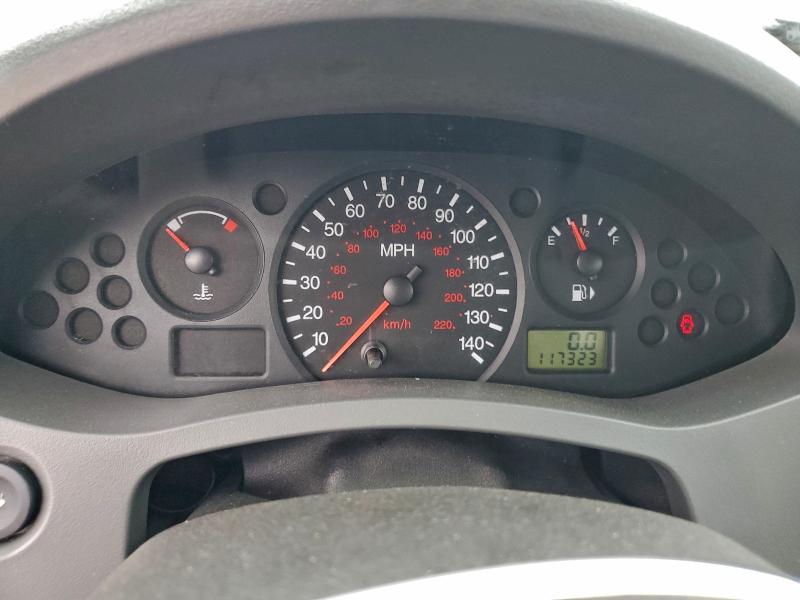 Photo 9 from auction – 2005 FORD FOCUS ZX4 with VIN 1FAFP34N95W293128