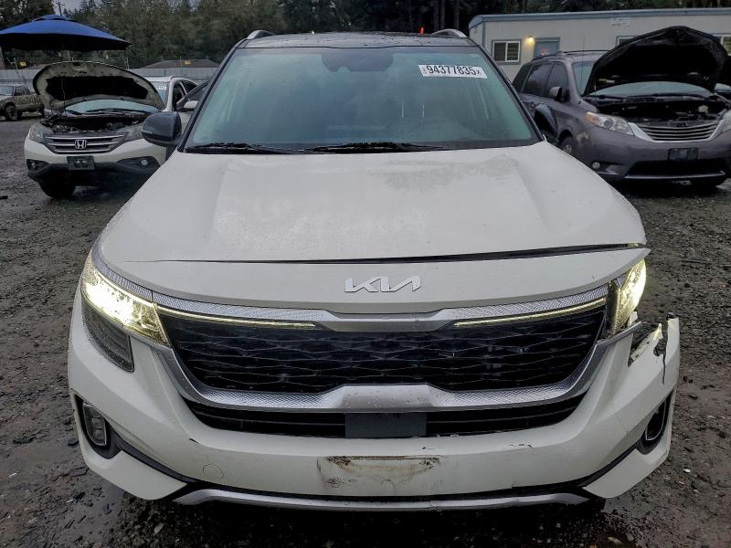 Photo 5 from auction – 2023 KIA SELTOS SX with VIN KNDETCA22P7424425