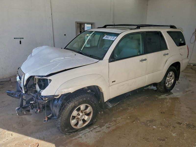 TOYOTA 4RUNNER SR 2006 with VIN JTEZU14R360082062 - Photo from auction