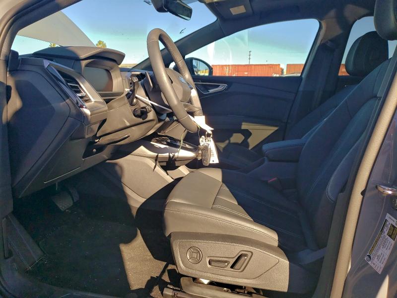 Zdjęcie 7 z aukcji – 2025 AUDI Q4 E-TRON z VIN WA1A5BFZ7SP052656