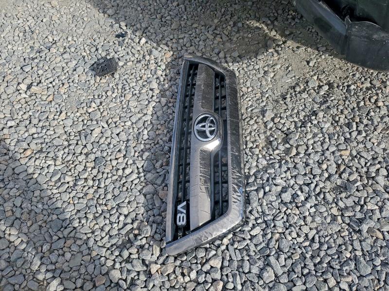 Photo 13 from auction – 2008 TOYOTA 4RUNNER SR with VIN JTEBT14R580069238