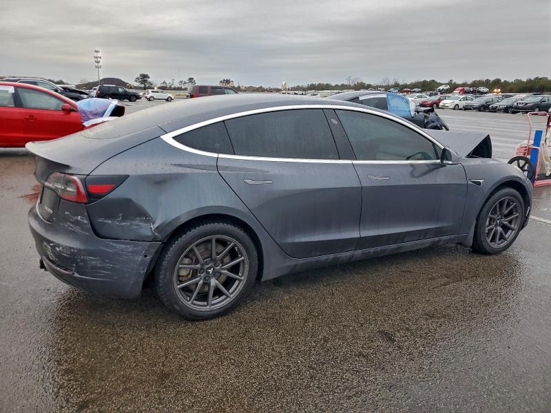 Photo 3 from auction – 2019 TESLA MODEL 3 with VIN 5YJ3E1EB1KF432700