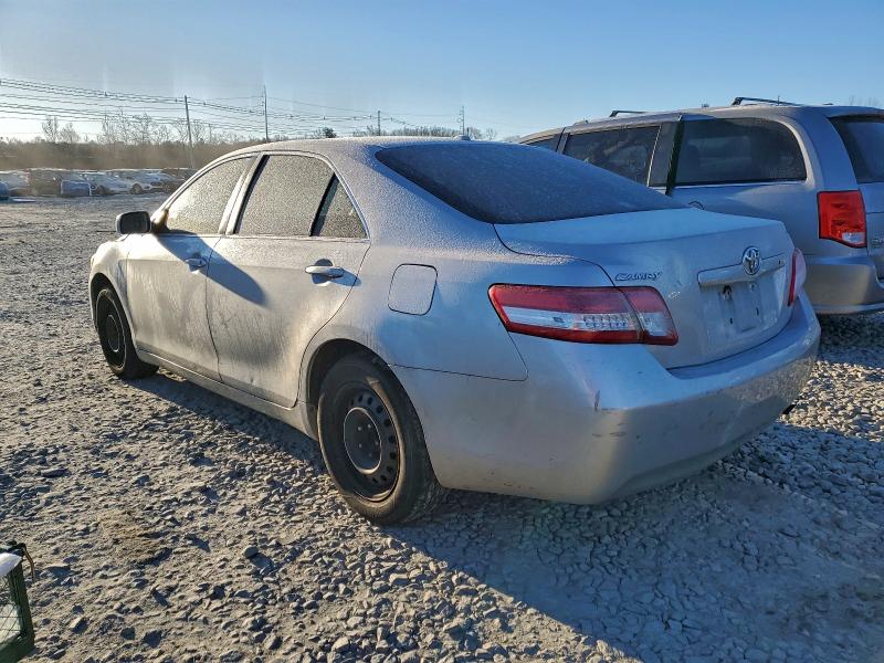 Zdjęcie 2 z aukcji – 2011 TOYOTA CAMRY BASE z VIN 4T4BF3EK9BR117107