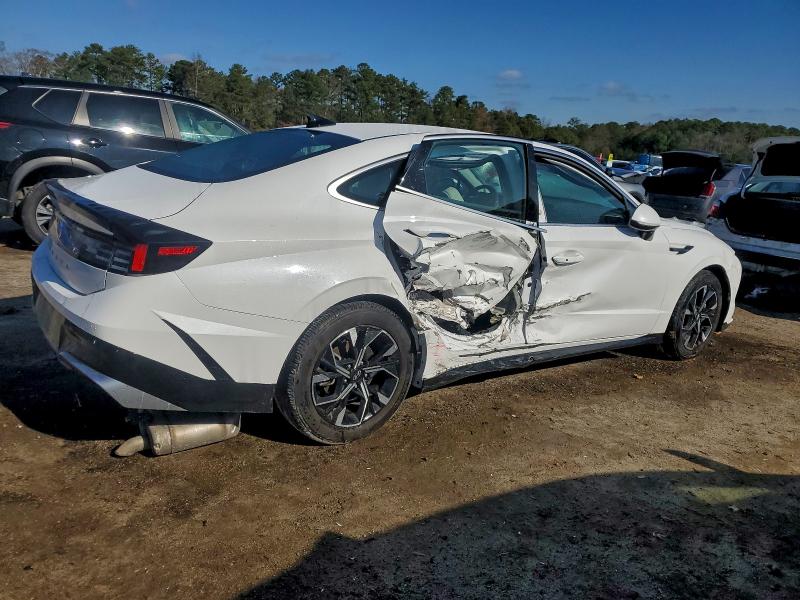 Photo 3 from auction – 2025 HYUNDAI SONATA SEL with VIN KMHL64JA3SA488329