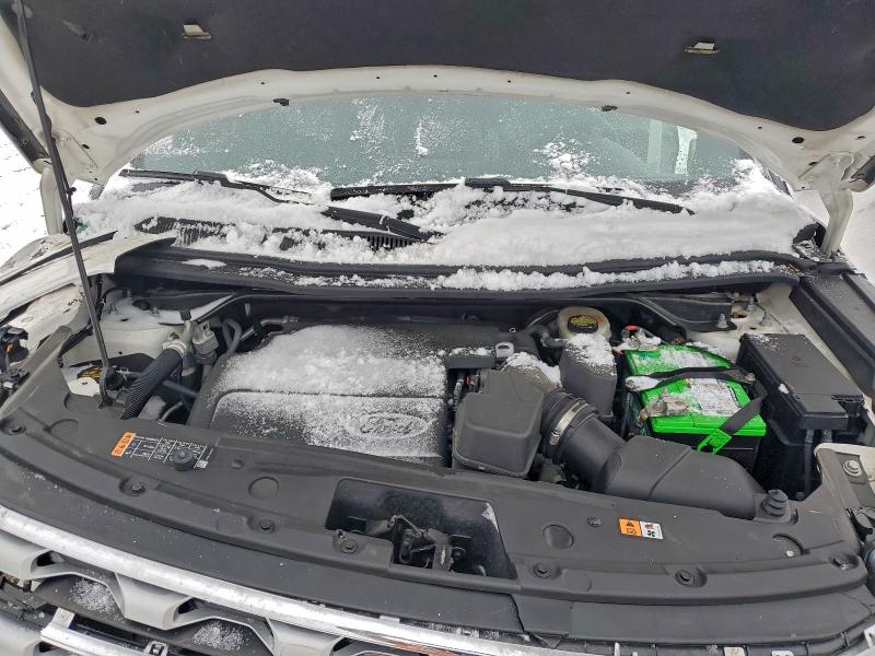 Photo 12 from auction – 2016 FORD EXPLORER L with VIN 1FM5K8F88GGB41102