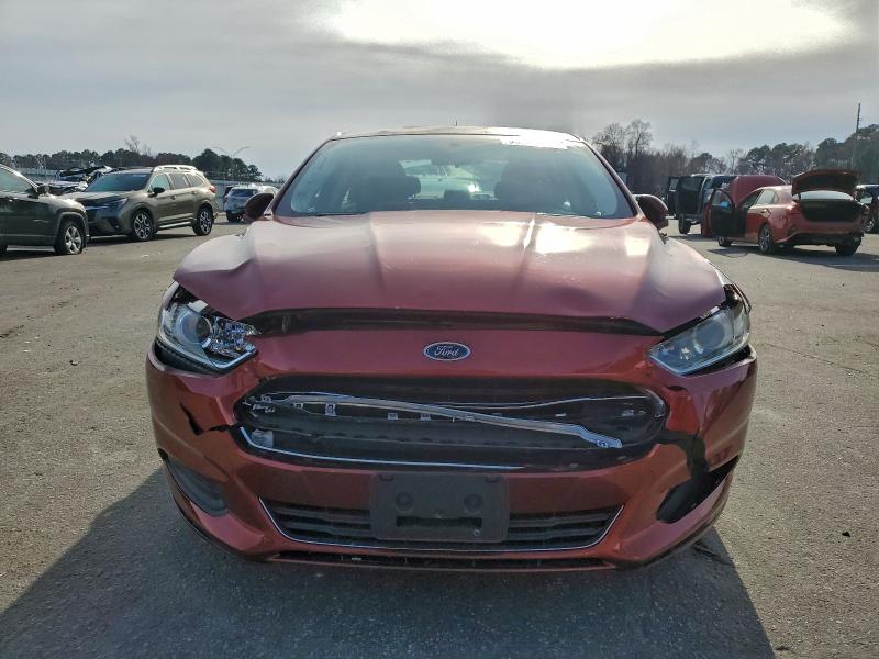 Photo 5 from auction – 2014 FORD FUSION SE with VIN 3FA6P0H79ER131433