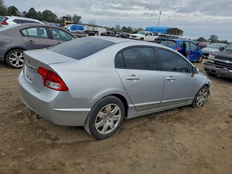 Photo 3 from auction – 2010 HONDA CIVIC LX with VIN 2HGFA1E55AH533932