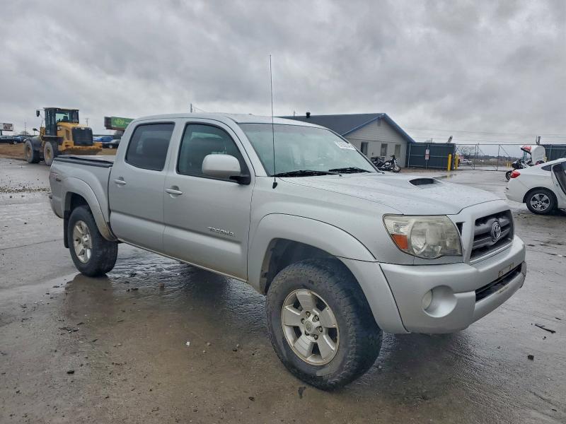 Photo 4 from auction – 2010 TOYOTA TACOMA with VIN 3TMLU4EN5AM053188