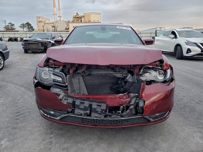 Photo 5 from auction – 2019 CHRYSLER 300 S with VIN 2C3CCABG4KH712518