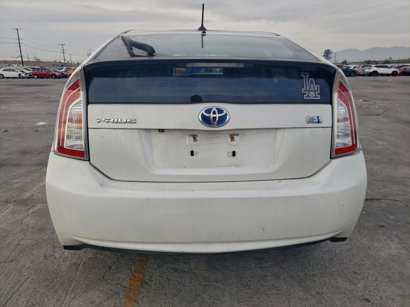 Фото 6 с аукциона – 2015 TOYOTA PRIUS с VIN JTDKN3DU3F0467057