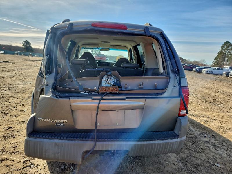 Photo 6 from auction – 2002 FORD EXPLORER X with VIN 1FMZU72E72ZB71397