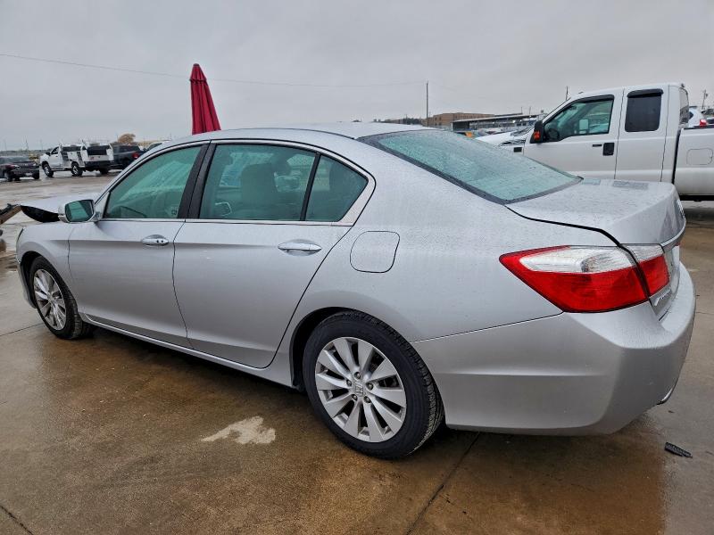 Photo 2 from auction – 2013 HONDA ACCORD EX with VIN 1HGCR2F70DA119672