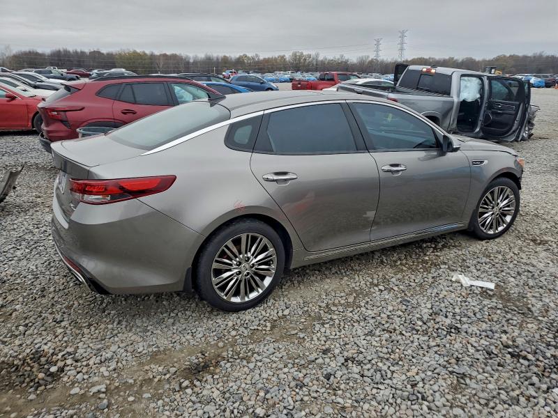 Photo 3 from auction – 2016 KIA OPTIMA with VIN 5XXGV4L29GG109991