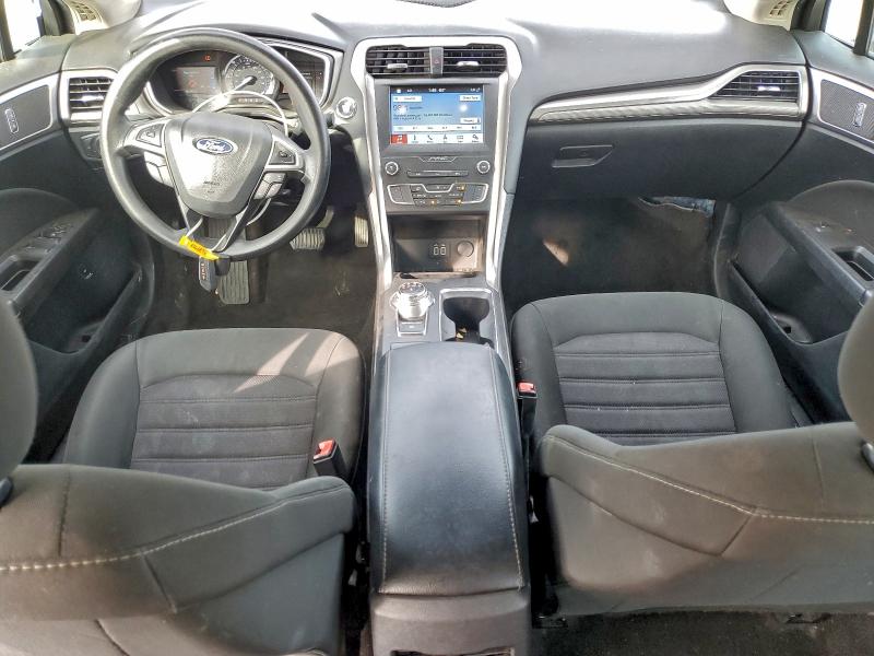 Photo 8 from auction – 2019 FORD FUSION SE with VIN 3FA6P0LU7KR261686
