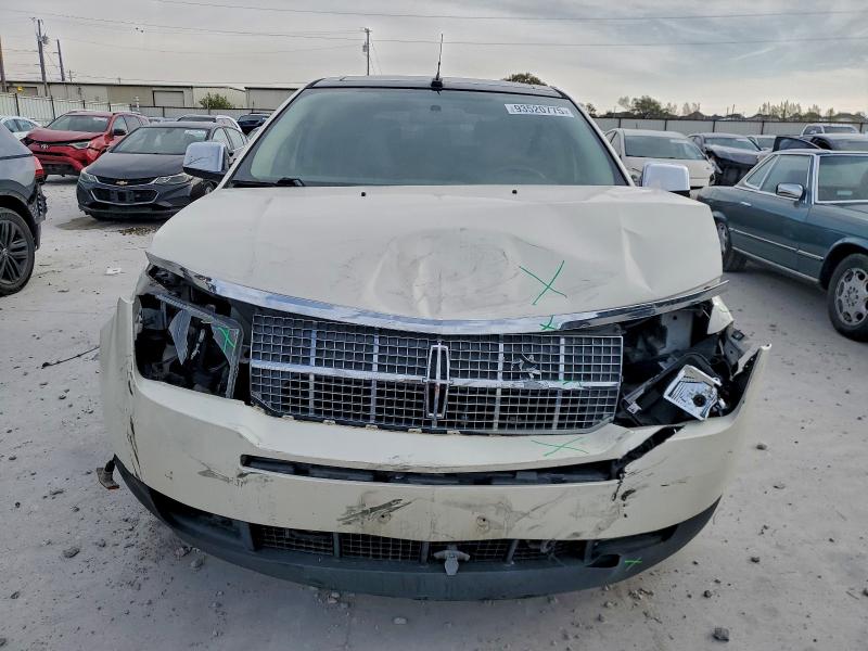 Photo 5 from auction – 2008 LINCOLN MKX with VIN 2LMDU68C28BJ18682