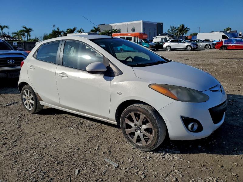 Photo 4 from auction – 2013 MAZDA MAZDA2 with VIN JM1DE1LY5D0161069