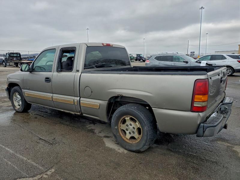 Photo 2 from auction – 2001 CHEVROLET SILVERADO with VIN 2GCEC19T011197922