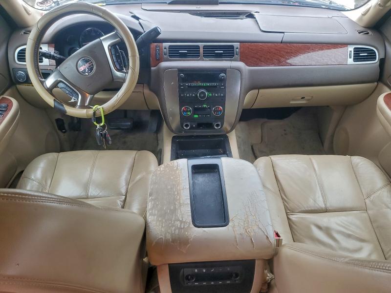 Photo 8 from auction – 2007 GMC YUKON with VIN 1GKFC13J87R363359