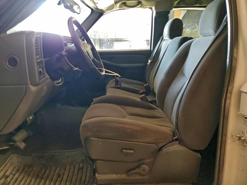Photo 7 from auction – 2006 CHEVROLET SILVERADO with VIN 1GCEC19ZX6Z263881