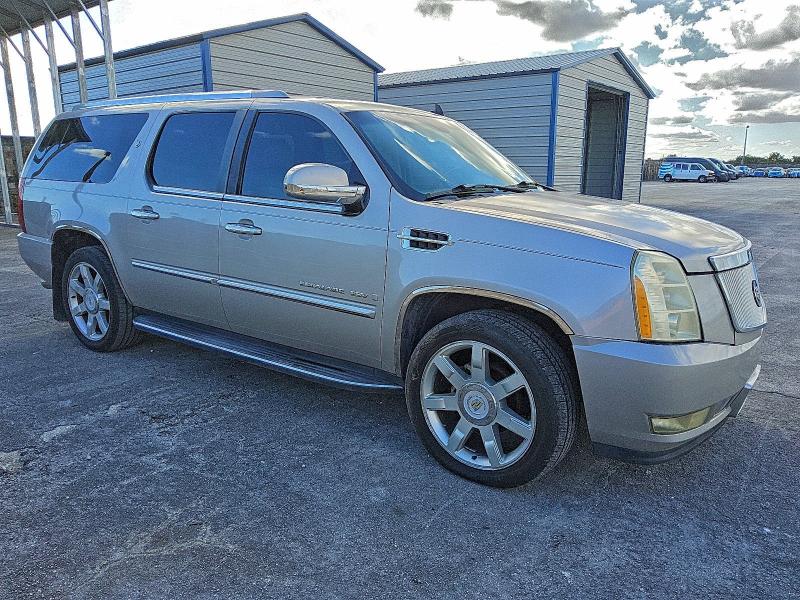 Photo 4 from auction – 2007 CADILLAC ESCALADE E with VIN 1GYFK66887R247934