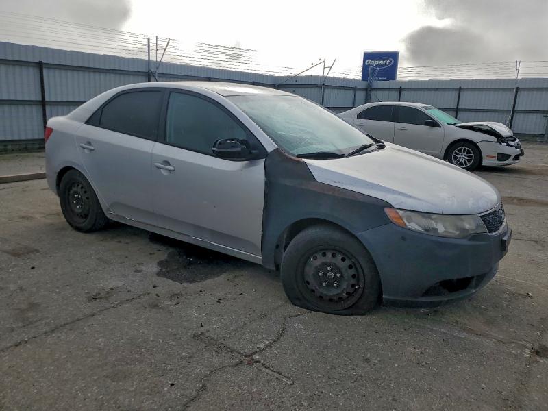 Photo 4 from auction – 2012 KIA FORTE EX with VIN KNAFU4A25C5563913