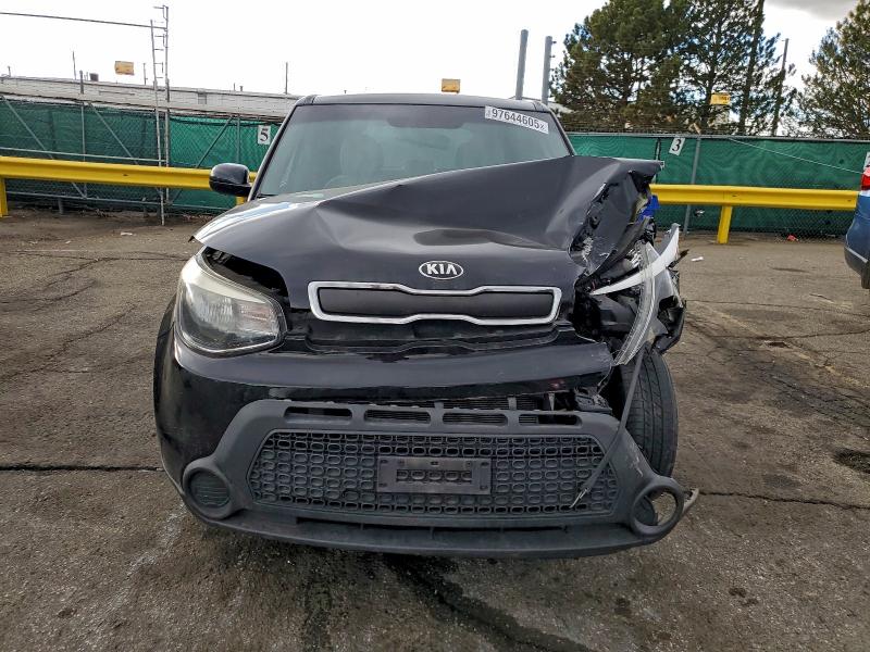 Photo 5 from auction – 2015 KIA SOUL with VIN KNDJN2A22F7217289