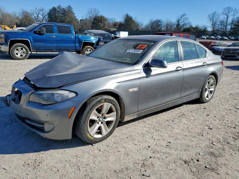 BMW 528 I 2013 with VIN WBAXG5C59DDY30955 - Photo from auction